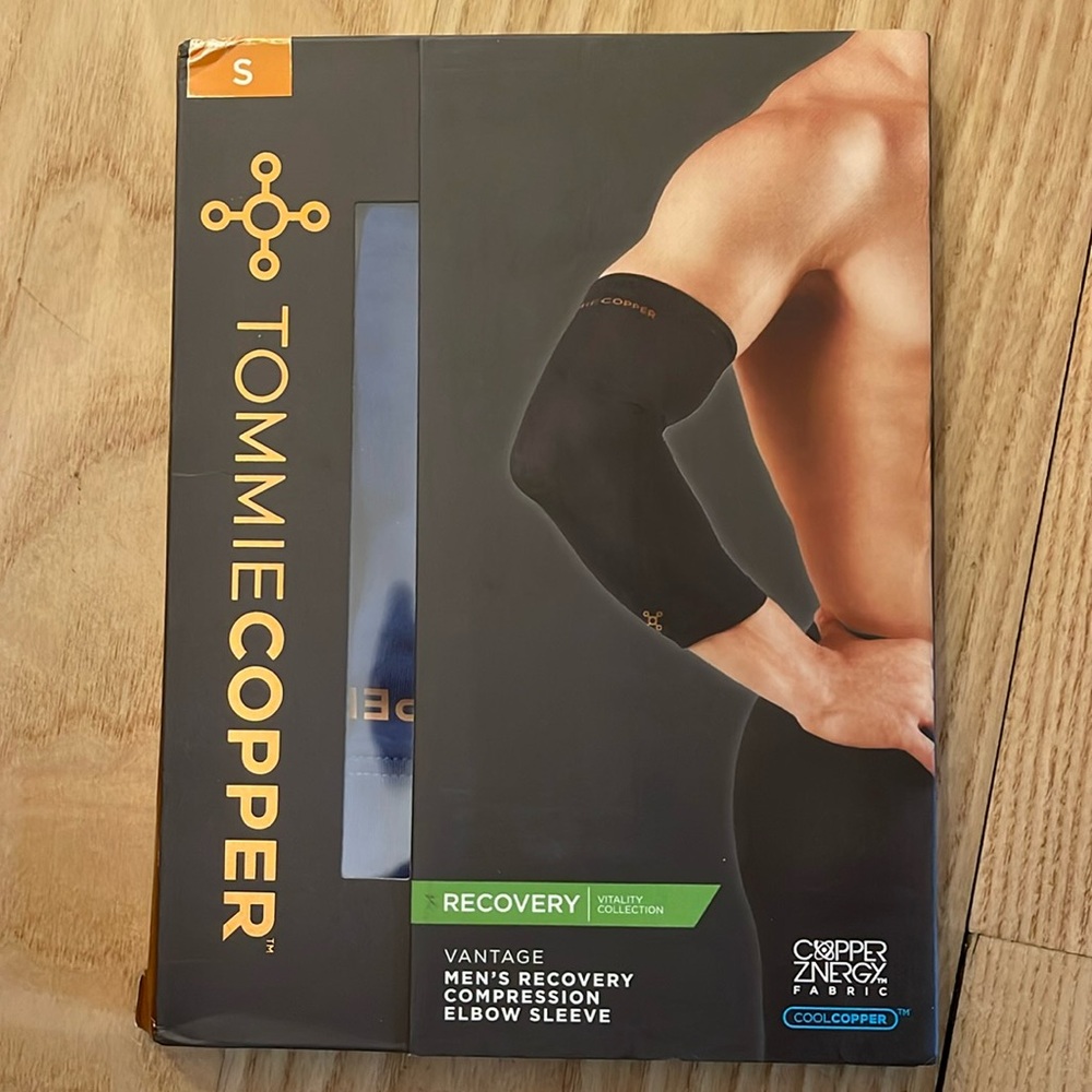 Tommie Copper Recovery vantage compression elbow sleeve.